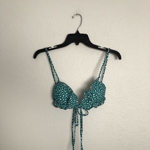 Retro green and white floral triangle ruffle bikini top